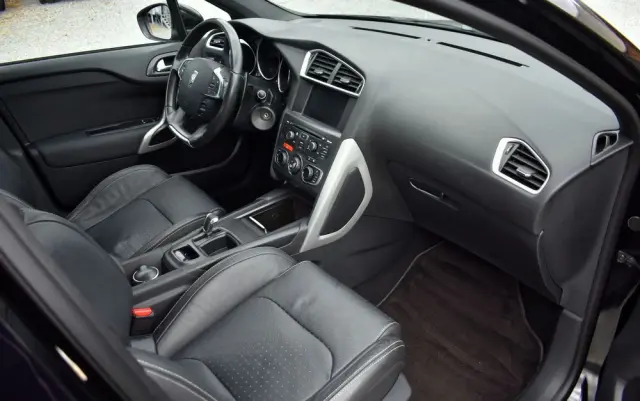 CITROËN DS4 E-HDi 110 EGS6 SoChic