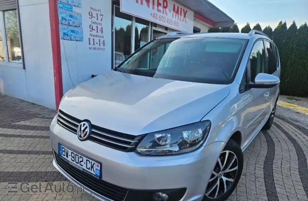 VOLKSWAGEN Touran 