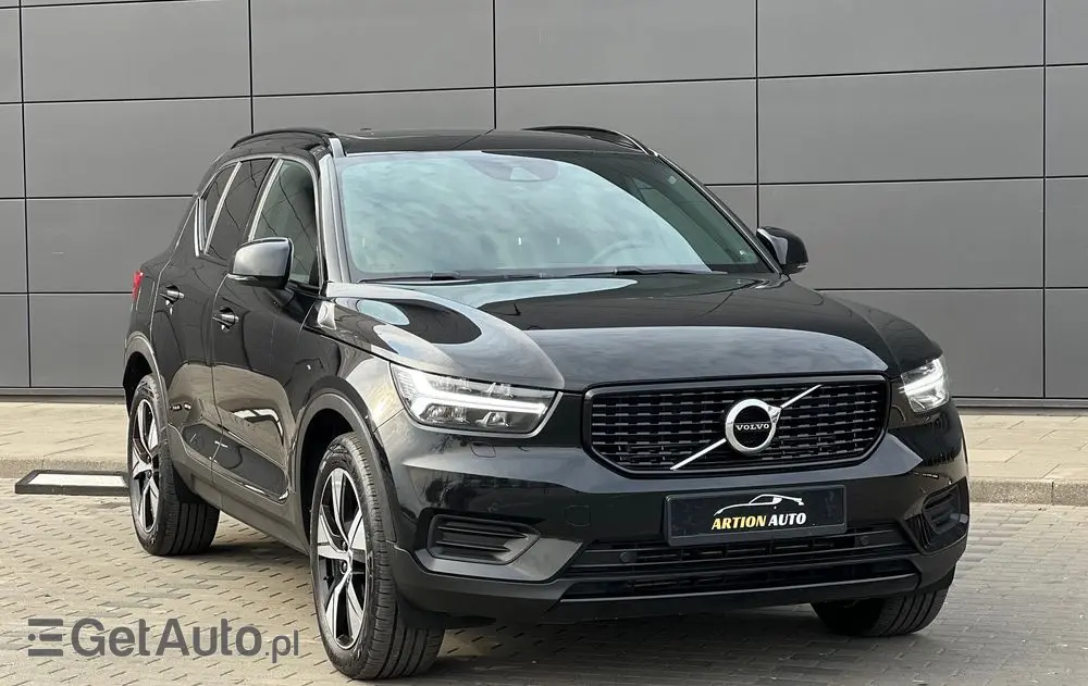 VOLVO XC 40 T5 Plug-In Hybrid R-Design