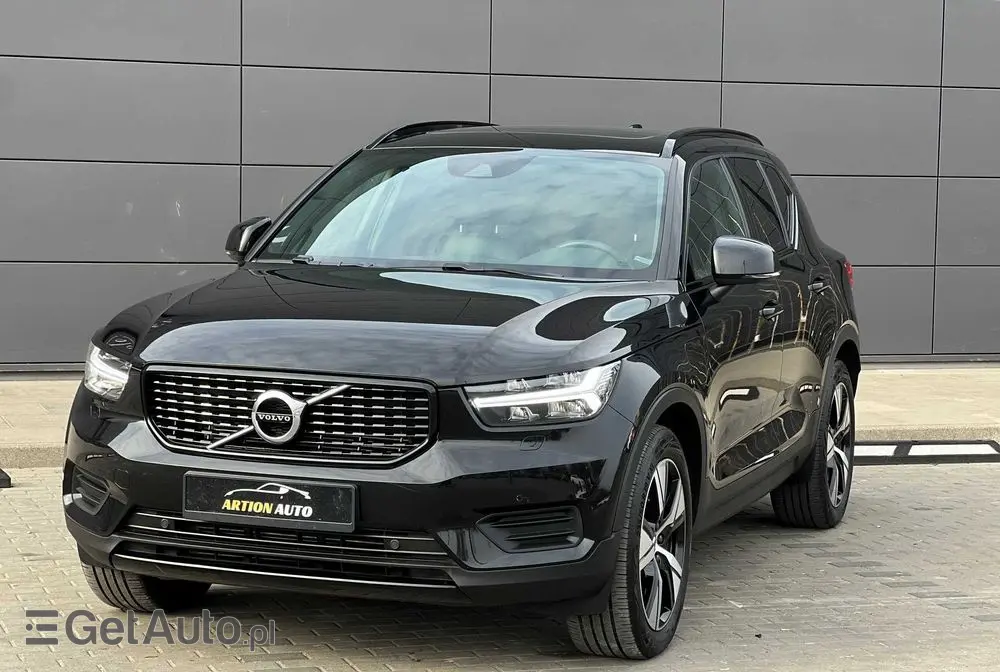 VOLVO XC 40 T5 Plug-In Hybrid R-Design