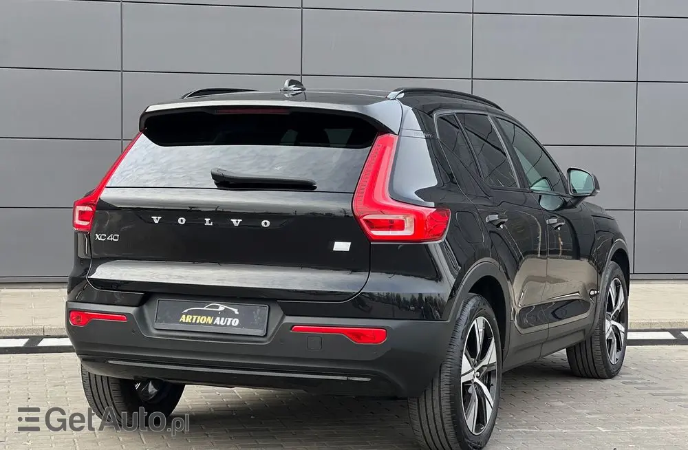 VOLVO XC 40 T5 Plug-In Hybrid R-Design