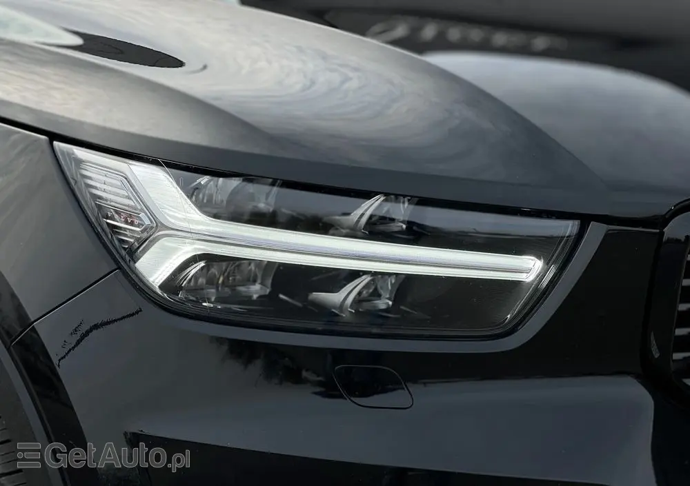 VOLVO XC 40 T5 Plug-In Hybrid R-Design