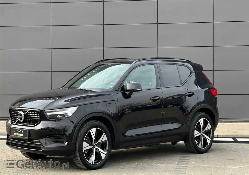 VOLVO XC 40 T5 Plug-In Hybrid R-Design