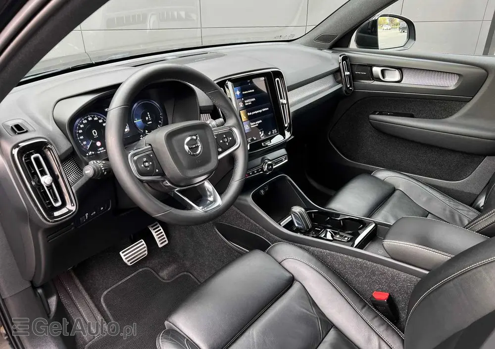 VOLVO XC 40 T5 Plug-In Hybrid R-Design