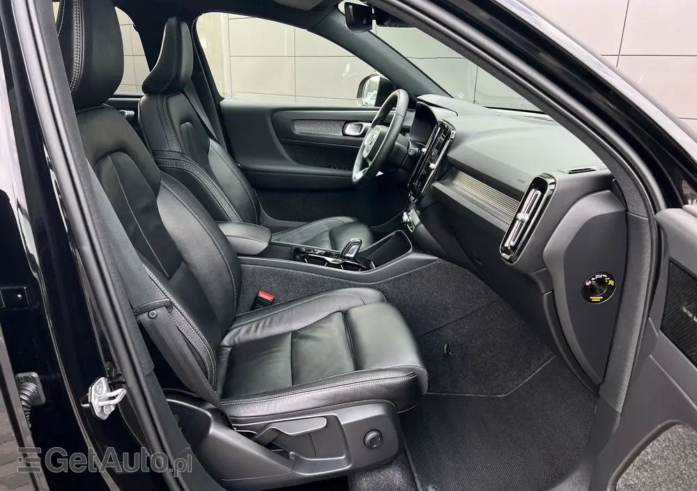 VOLVO XC 40 T5 Plug-In Hybrid R-Design