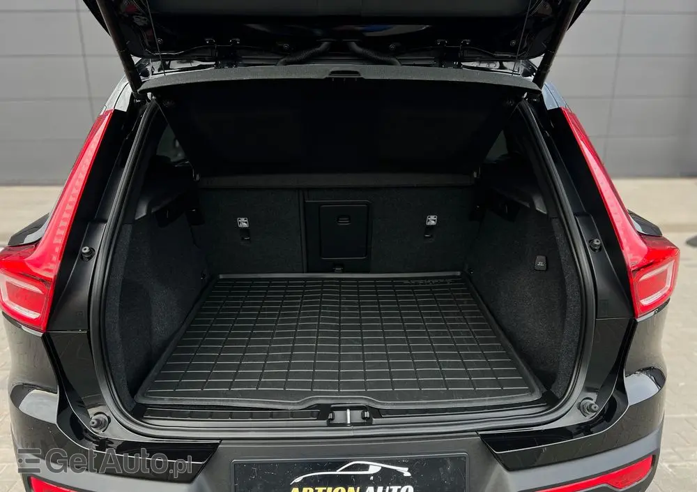 VOLVO XC 40 T5 Plug-In Hybrid R-Design