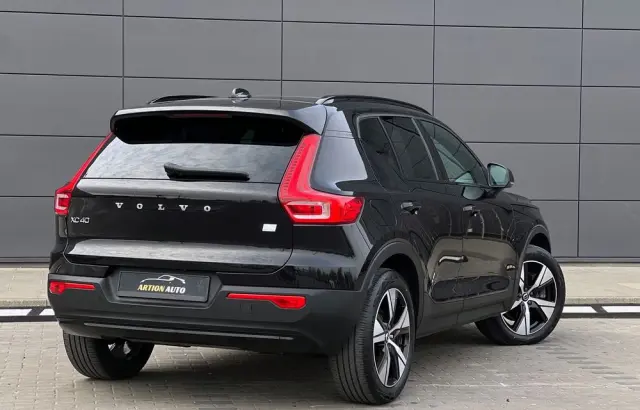 VOLVO XC 40 T5 Plug-In Hybrid R-Design