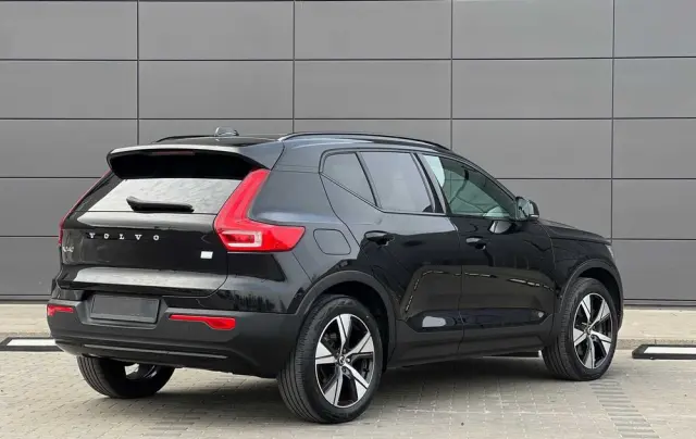 VOLVO XC 40 T5 Plug-In Hybrid R-Design