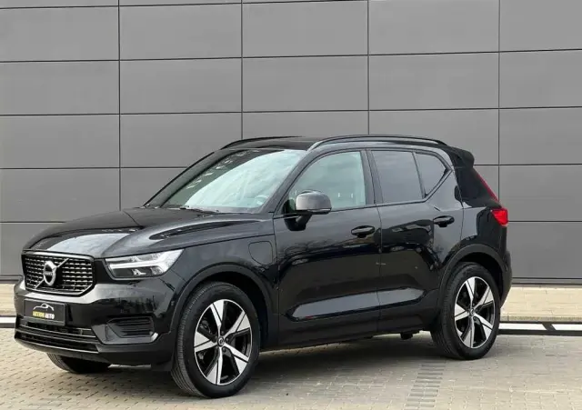 VOLVO XC 40 T5 Plug-In Hybrid R-Design