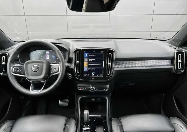 VOLVO XC 40 T5 Plug-In Hybrid R-Design