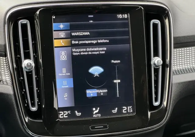 VOLVO XC 40 T5 Plug-In Hybrid R-Design