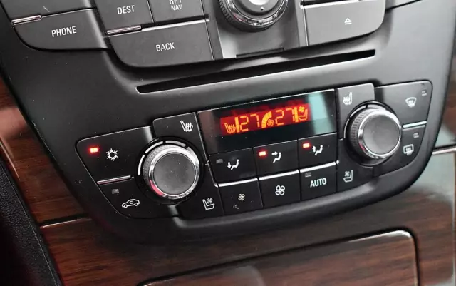 OPEL Insignia 2.0 CDTI automatik Cosmo