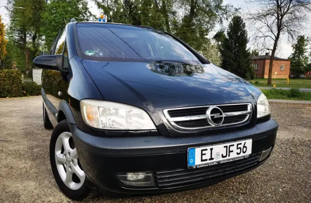 OPEL Zafira 