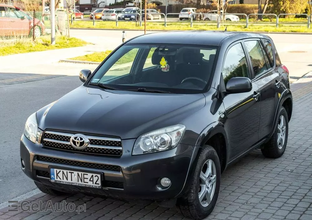 TOYOTA RAV4 