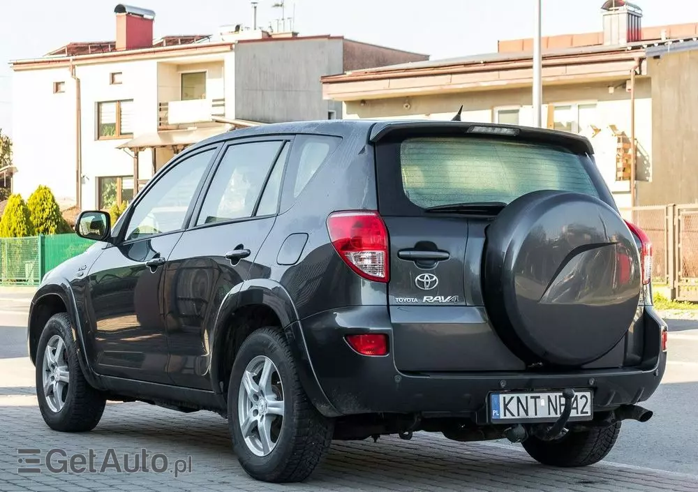 TOYOTA RAV4 