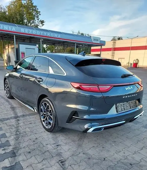 KIA Proceed 