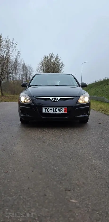 HYUNDAI I30 1.4 Base +