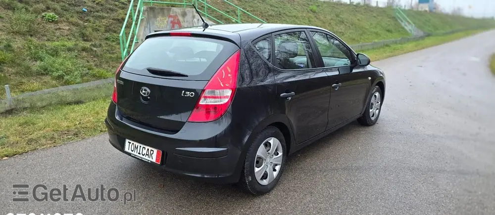 HYUNDAI I30 1.4 Base +
