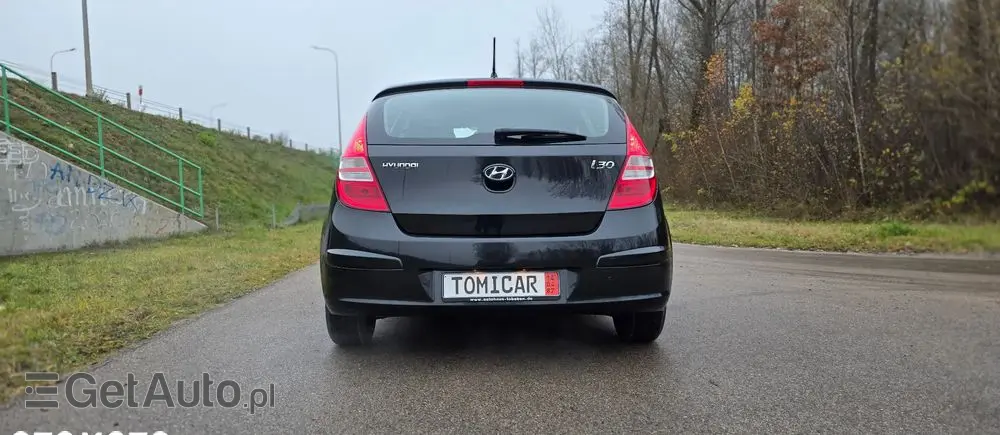 HYUNDAI I30 1.4 Base +