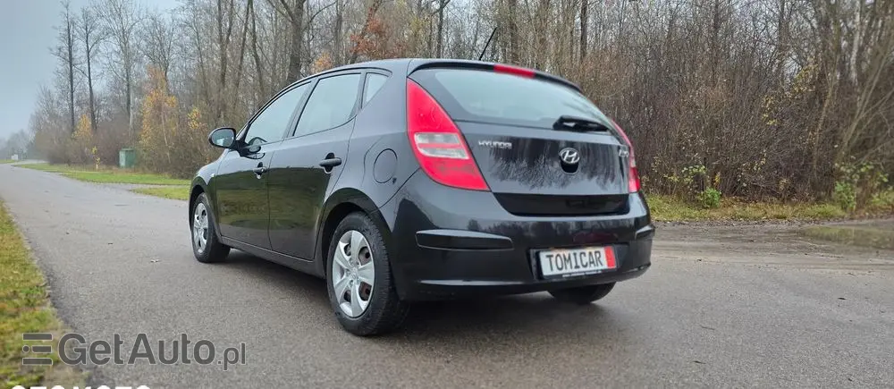 HYUNDAI I30 1.4 Base +
