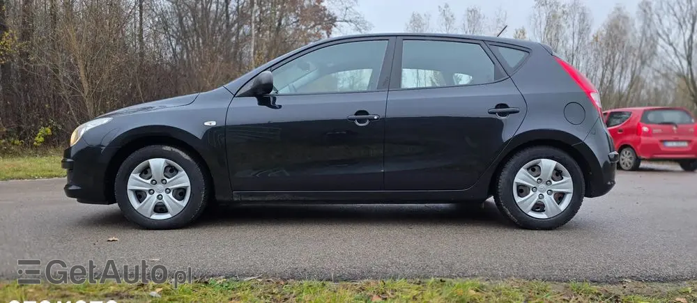 HYUNDAI I30 1.4 Base +