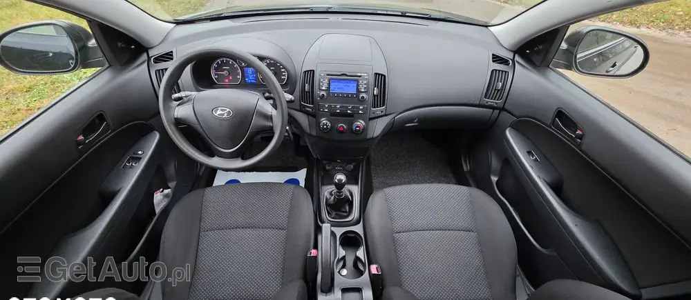 HYUNDAI I30 1.4 Base +