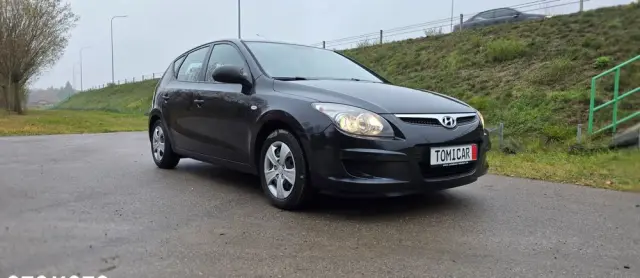 HYUNDAI I30 1.4 Base +