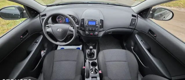 HYUNDAI I30 1.4 Base +