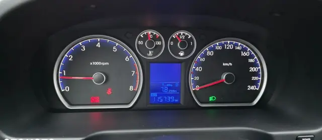 HYUNDAI I30 1.4 Base +