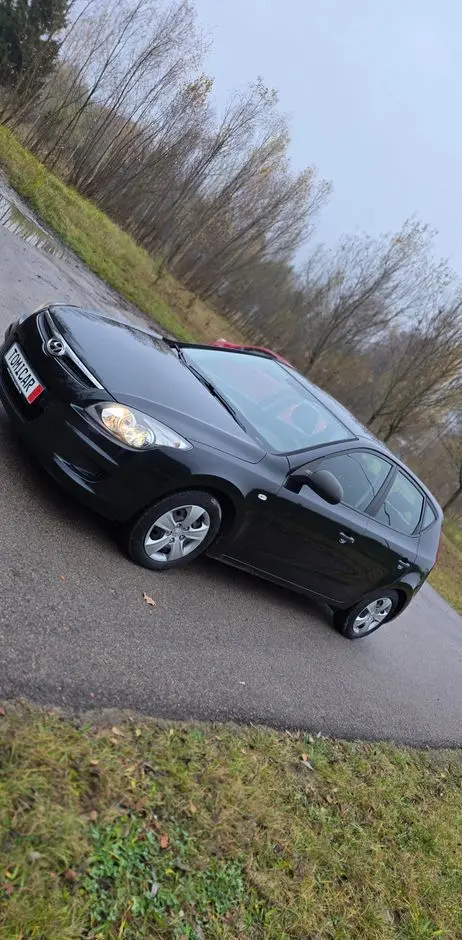 HYUNDAI I30 1.4 Base +