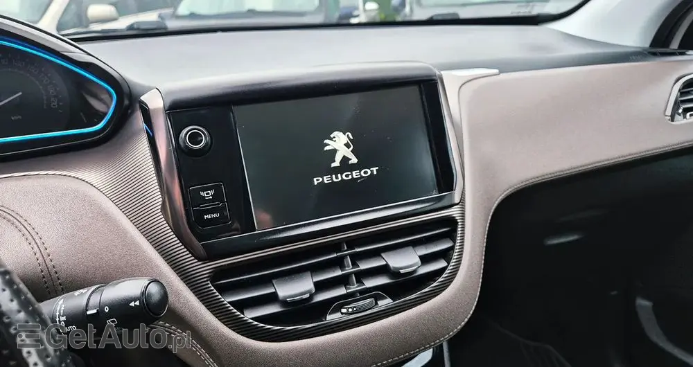 PEUGEOT 2008 1.6 VTi Allure