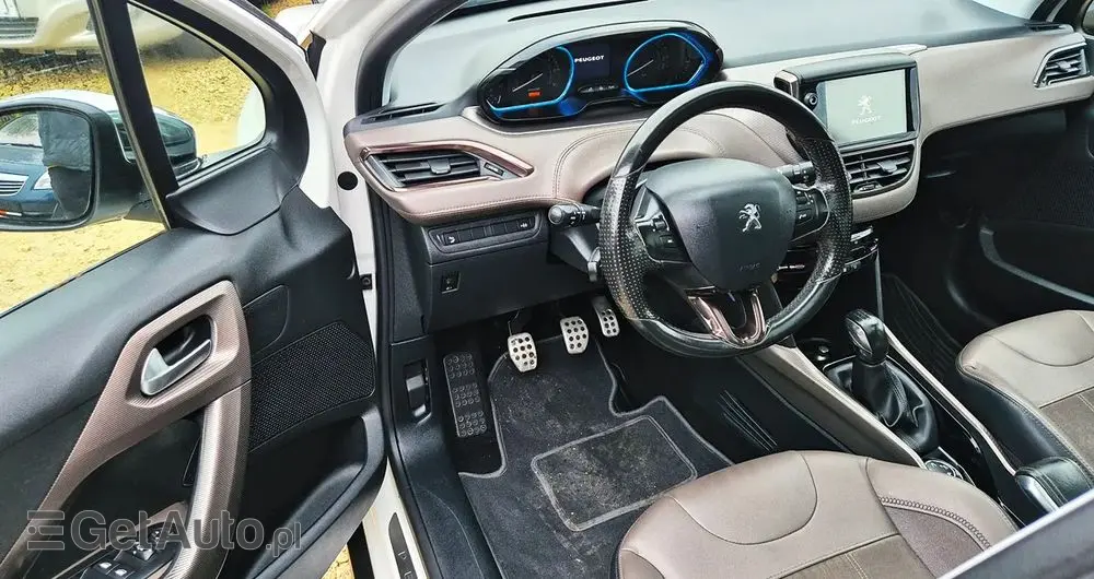 PEUGEOT 2008 1.6 VTi Allure