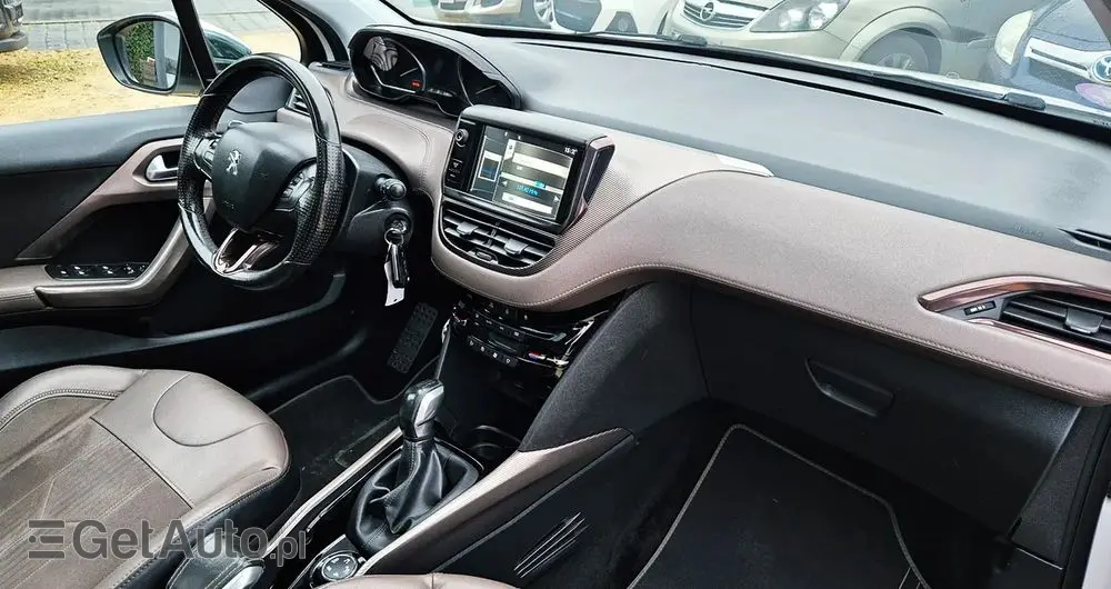 PEUGEOT 2008 1.6 VTi Allure