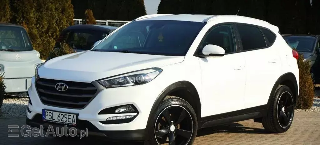 HYUNDAI Tucson 