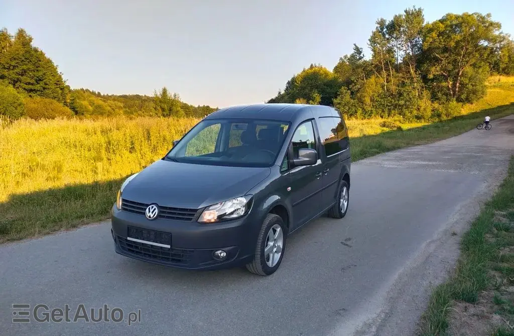 VOLKSWAGEN Caddy 