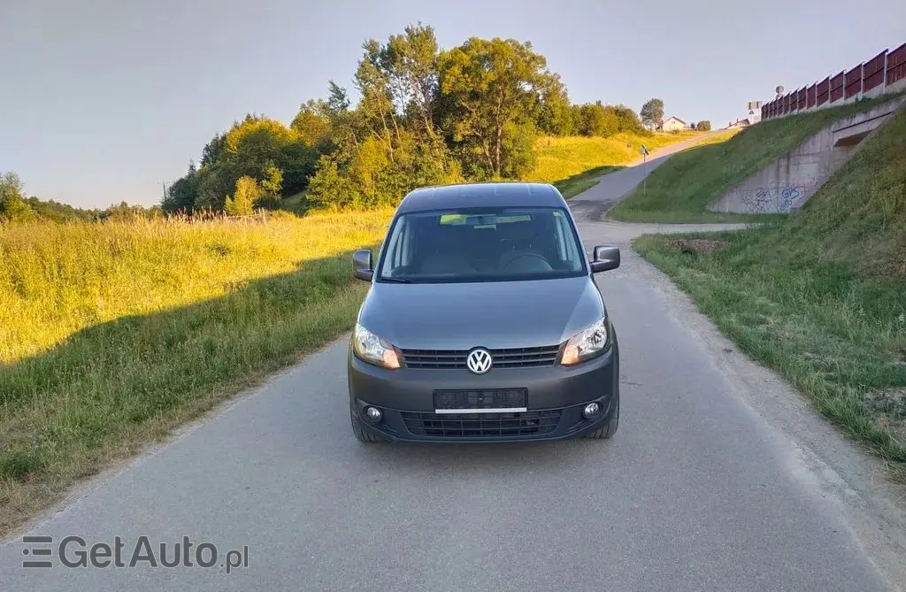 VOLKSWAGEN Caddy 