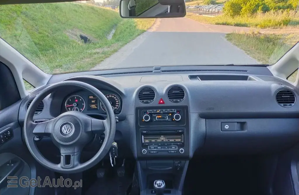 VOLKSWAGEN Caddy 