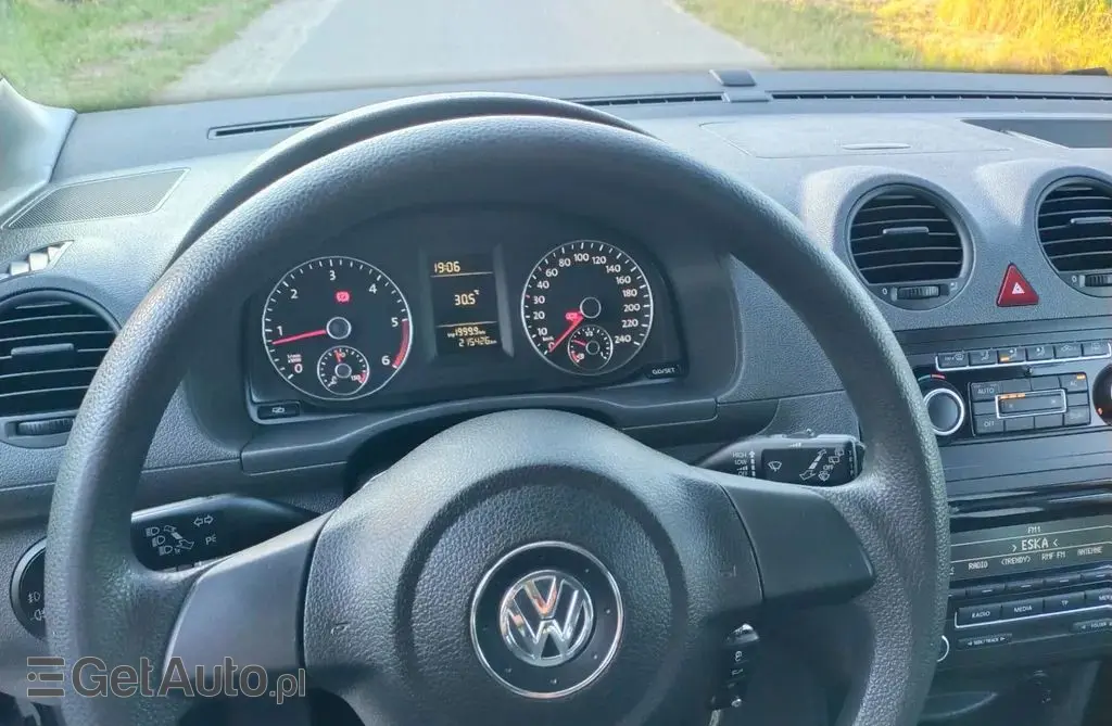 VOLKSWAGEN Caddy 