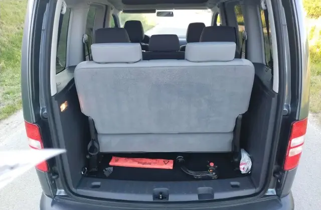 VOLKSWAGEN Caddy 
