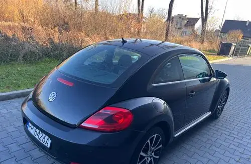 VOLKSWAGEN Beetle 