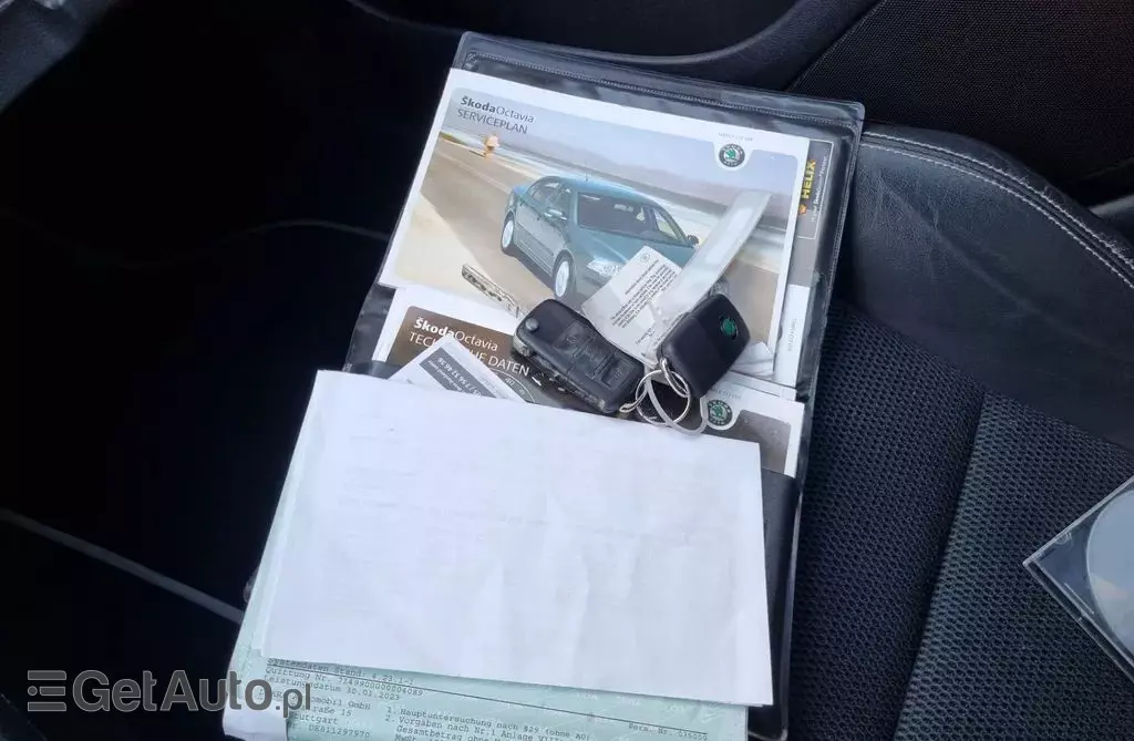SKODA Octavia 
