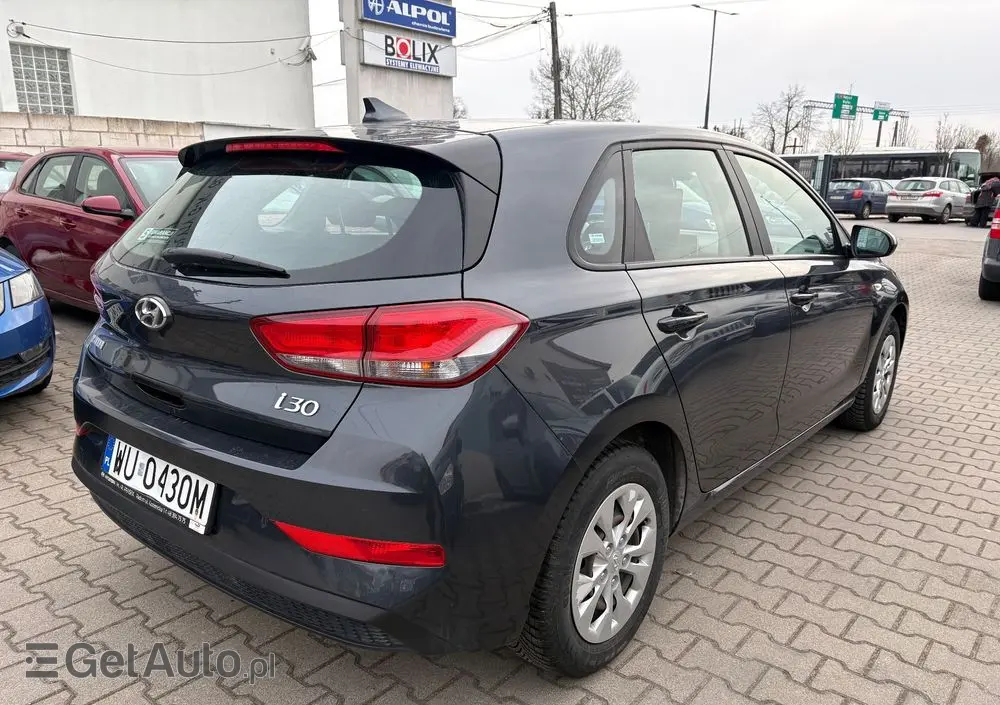 HYUNDAI I30 1.5 DPI Classic +