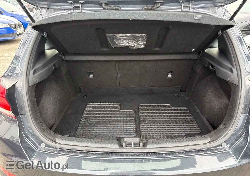 HYUNDAI I30 1.5 DPI Classic +