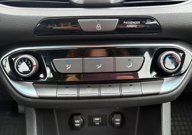 HYUNDAI I30 1.5 DPI Classic +