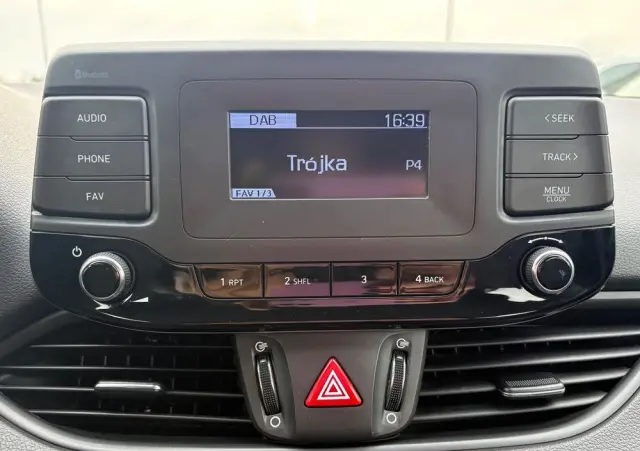 HYUNDAI I30 1.5 DPI Classic +