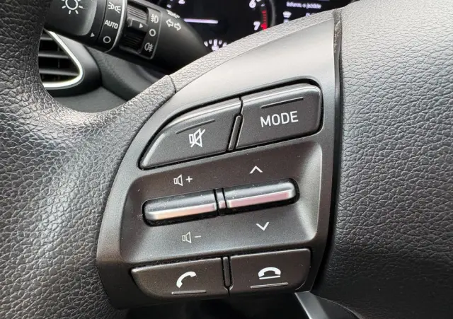 HYUNDAI I30 1.5 DPI Classic +