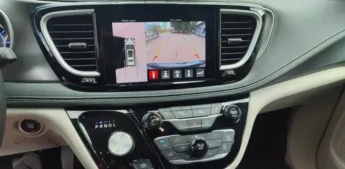 CHRYSLER Pacifica 