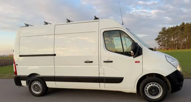RENAULT Master 