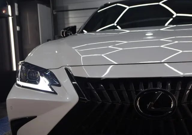 LEXUS ES 300h Business Line