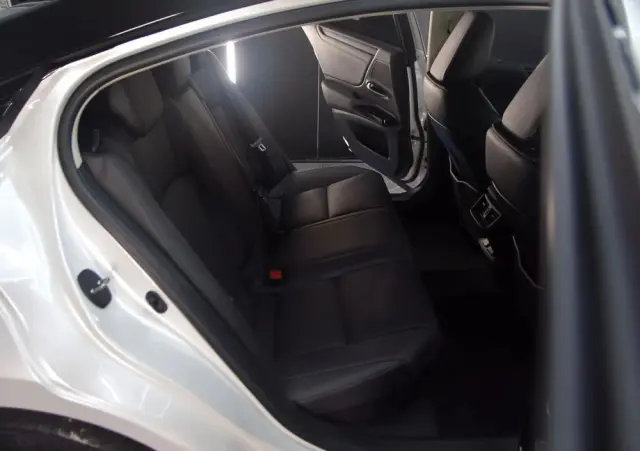 LEXUS ES 300h Business Line